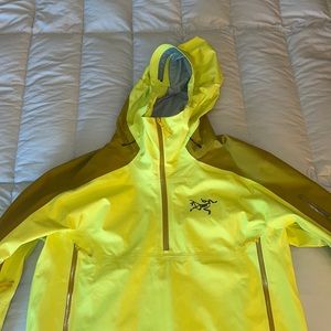 sabre anorak arcteryx